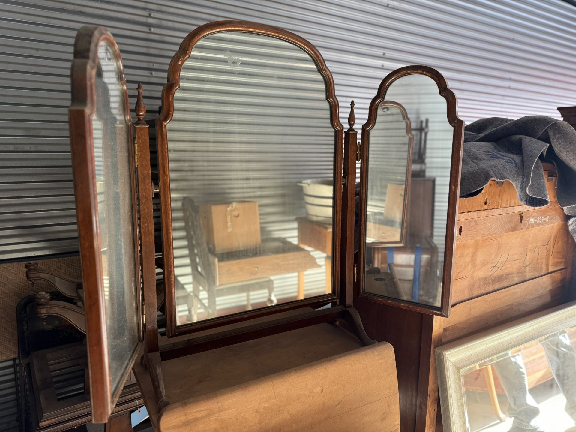 Antique three mirror folding stand