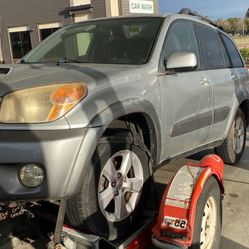 Toyota RAV4 2004 Sport AWD PARTS OR WHOLE