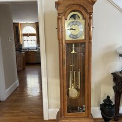 Beautiful Antique Briton Grand Father Clock 