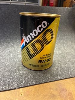 Vintage Amoco LDO 5W-30 1-quart cardboard motor oil can.