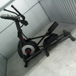 MAQUINA ELIPTICA SCHWINN EJERCICIO PARA LA CASA BRAND NEW 