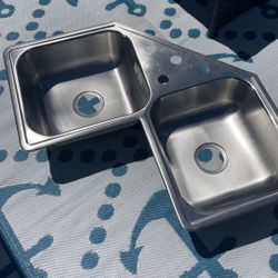 Double Sink