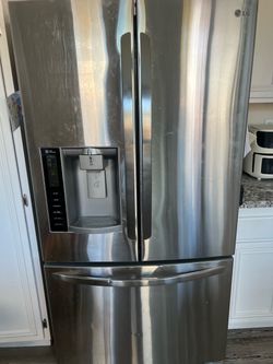 LG Stainless Steel French Door Refrigerator NEEDS WORK