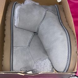 Ugg Grey Size 9