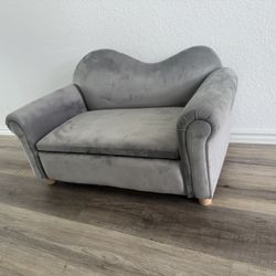 Sofá para niños con almacenamiento. Children's Sofa with Storage