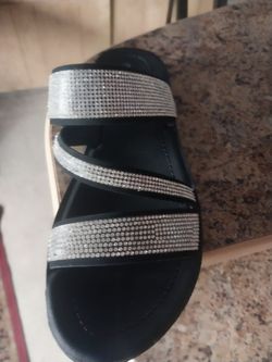 Womens Size 9 Soda sandals Brand New