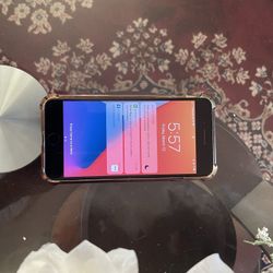 iPhone 7-plus , Works Like Brand New