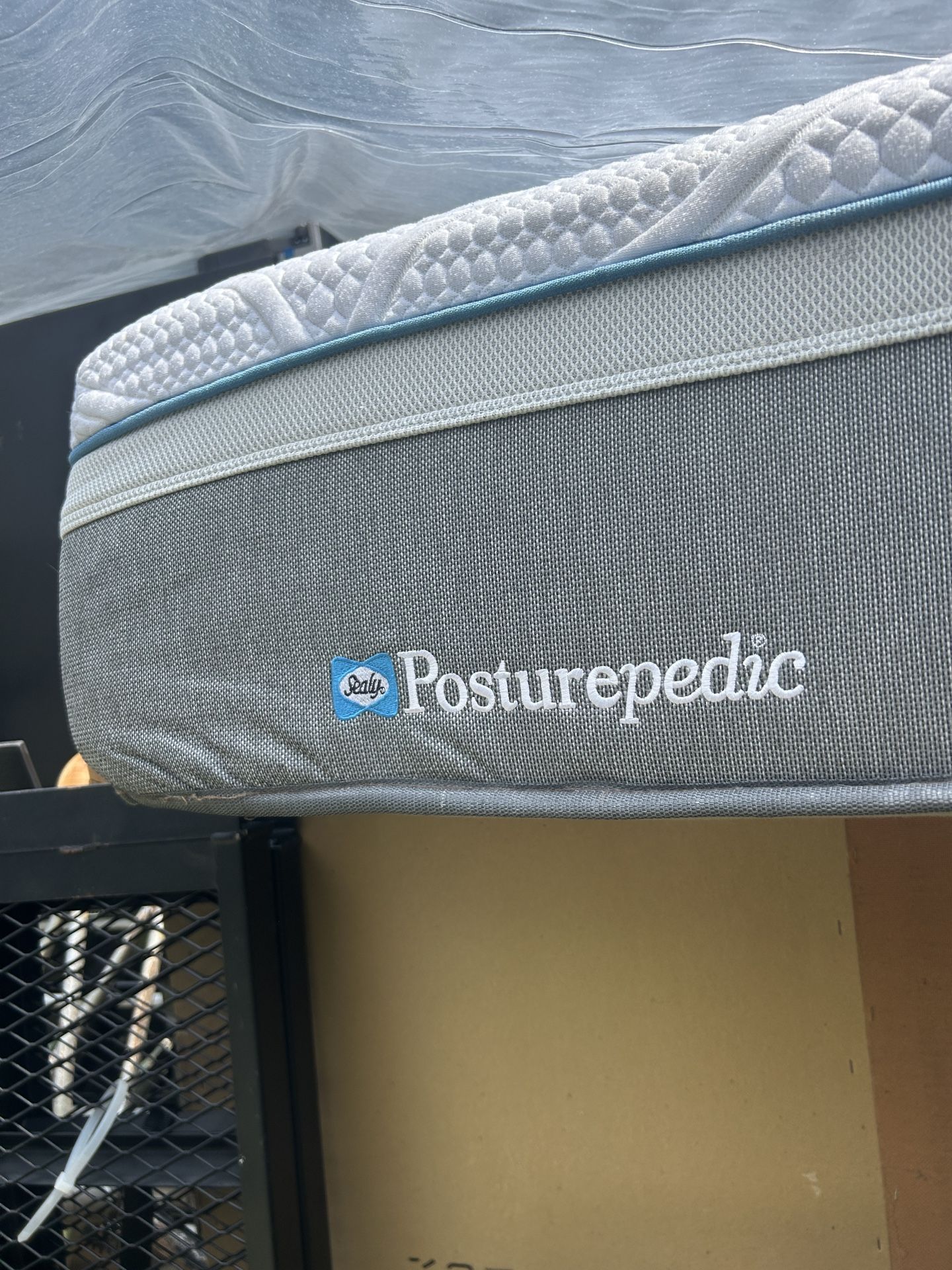 Posturepedic King Mattress