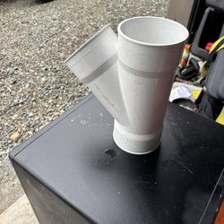 4” Schedule 40 Fittings. Many