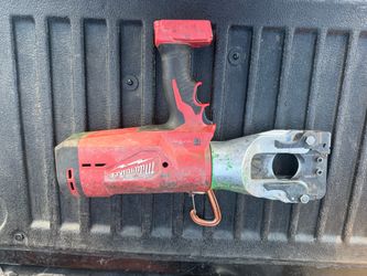 Milwaukee 9T Cutters