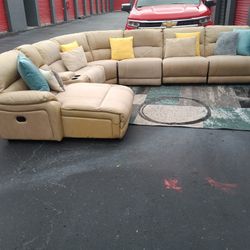 6 Piece Sectional Couch 