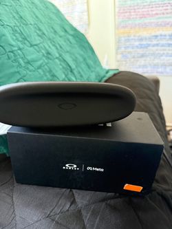 Oakley Meta Glasses Charger and Box