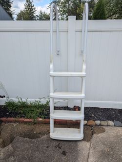 Pool Ladder