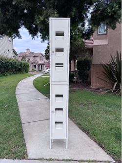 White Metal Cabinet - Lockable