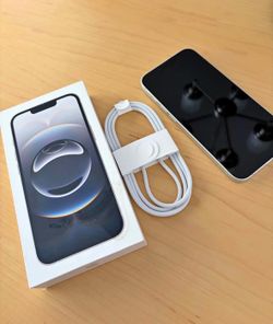 iPhone 16e