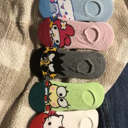Hello Kitty And Friends Socks 🧦 (Please Read Description)