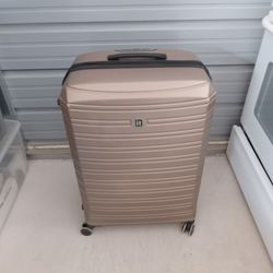 Champagne Horizon Large 4 Wheel Suitcase