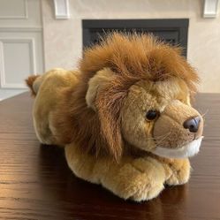 Yomiko Classic Lion Plush Toy Stuffed Animal Excellent Condition 17” long 