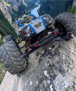 Brand new N Sealed  Extremely Big LAEGENDARY 1:10 Scale 4x4 Off-Road RC Truck - Hobby Grade Brushed Motor Truck