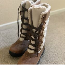 TIMBERLAND Mount Hayes faux shearling lined boot