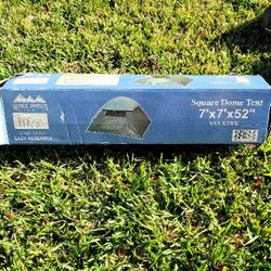 NEW Backpacking Dome Tent 7' X 7' X 52" MINT COND