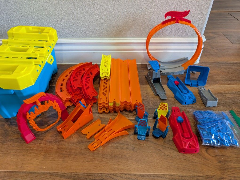 Hot Wheels Track