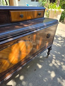 Dresser vintage