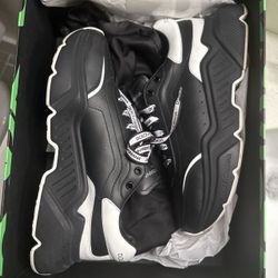 Dolce & Gabbana Size 43 (10)