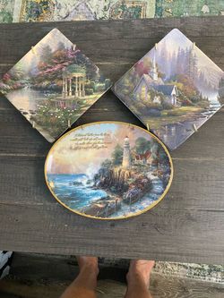 Thomas Kincaid plates with hangers .. Bradford Exchange