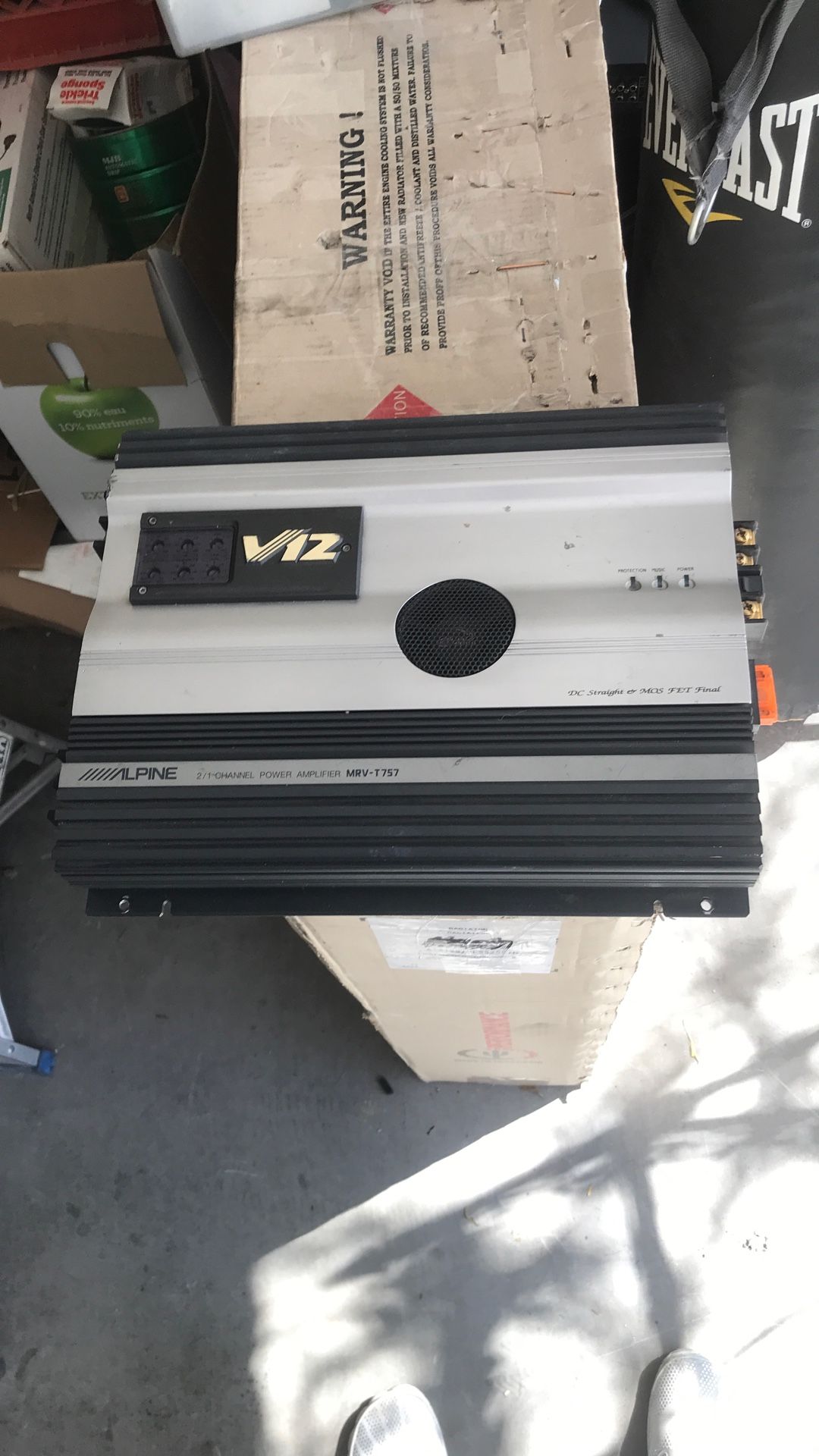 Alpine amplifier. Bridgeable two channel power amplifier M RV – T757. Fully functioning.