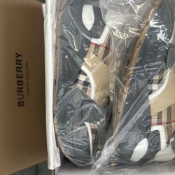Burberry Shoes