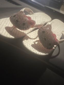 Hello kitty sandals