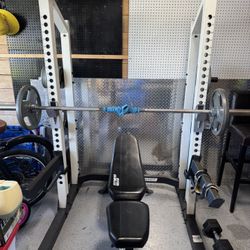 Bar rack with weights 