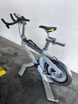CycleOps Pro 300PT Indoor Cycle Bike