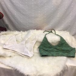 Tops. Size: M