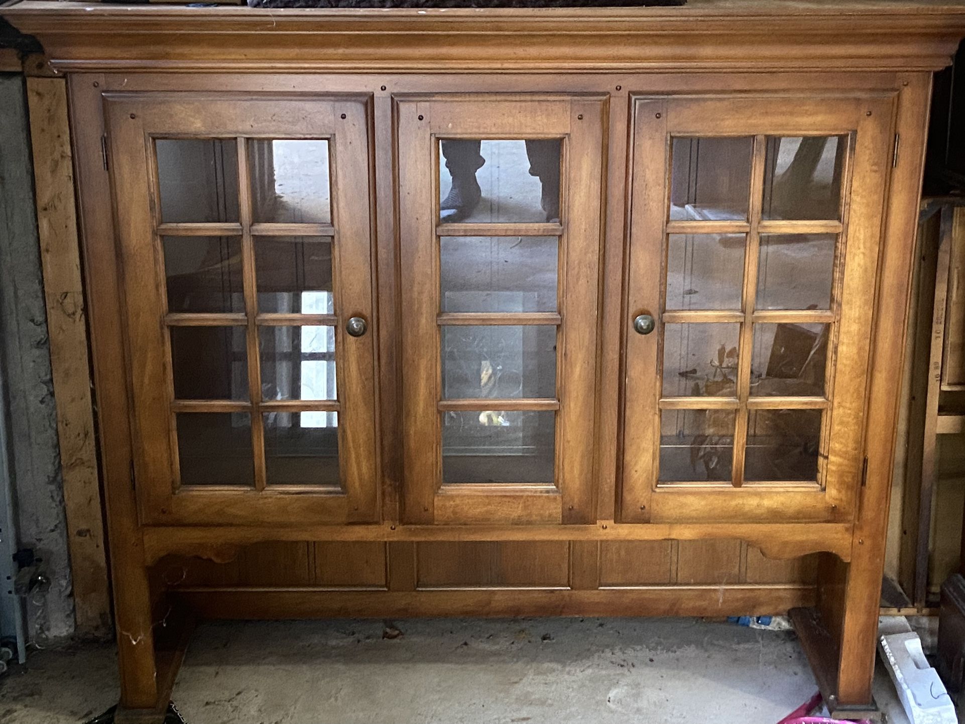 Beautiful Dining Room hutch