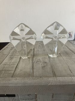 Crystal Jesus on the Cross (2)