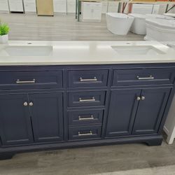 Bathroom Vanity 61" 