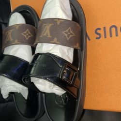 Louis Vuitton Sunbath Flat Mule 38