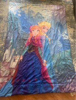 Disney Frozen reversible comforter