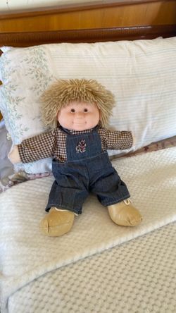 Collection cabbage patch boy.