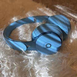Beats Solo Pro Wireless (With Cases)