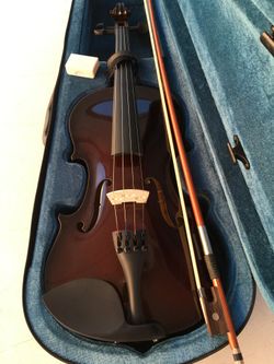 New 1/2 size violin