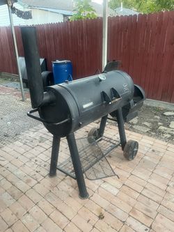 Asador de carbon $100