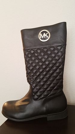 Girls MK boots size 5