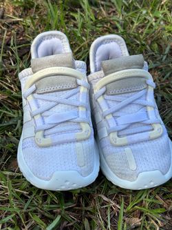 Adidas Toddler Sneakers Size 6