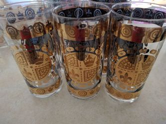 5 glass with medieval design