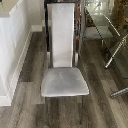 4 Dinner Eating Chairs