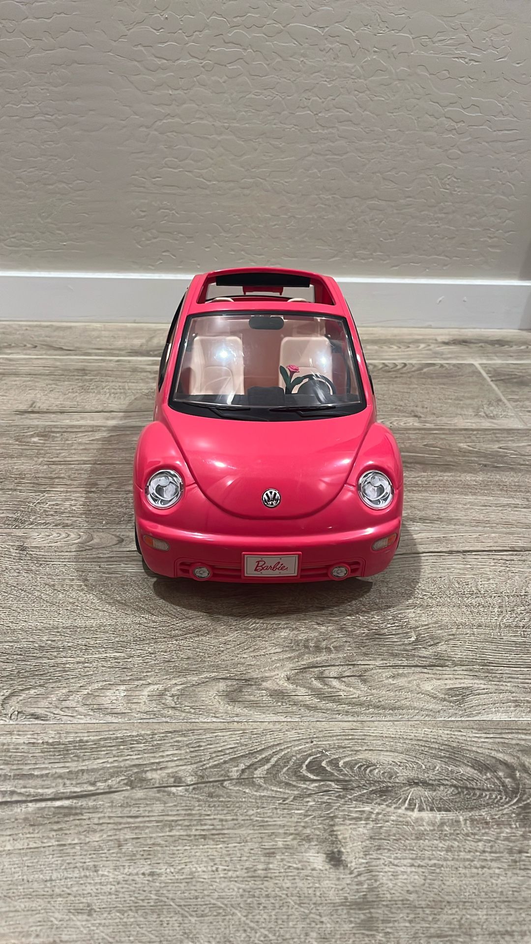 Pink barbie car