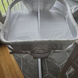 Halo Twin Bassinet 